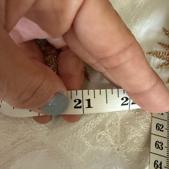 Boston Proper off shoulder blouse • Women’s Medium - Picture 8 of 8